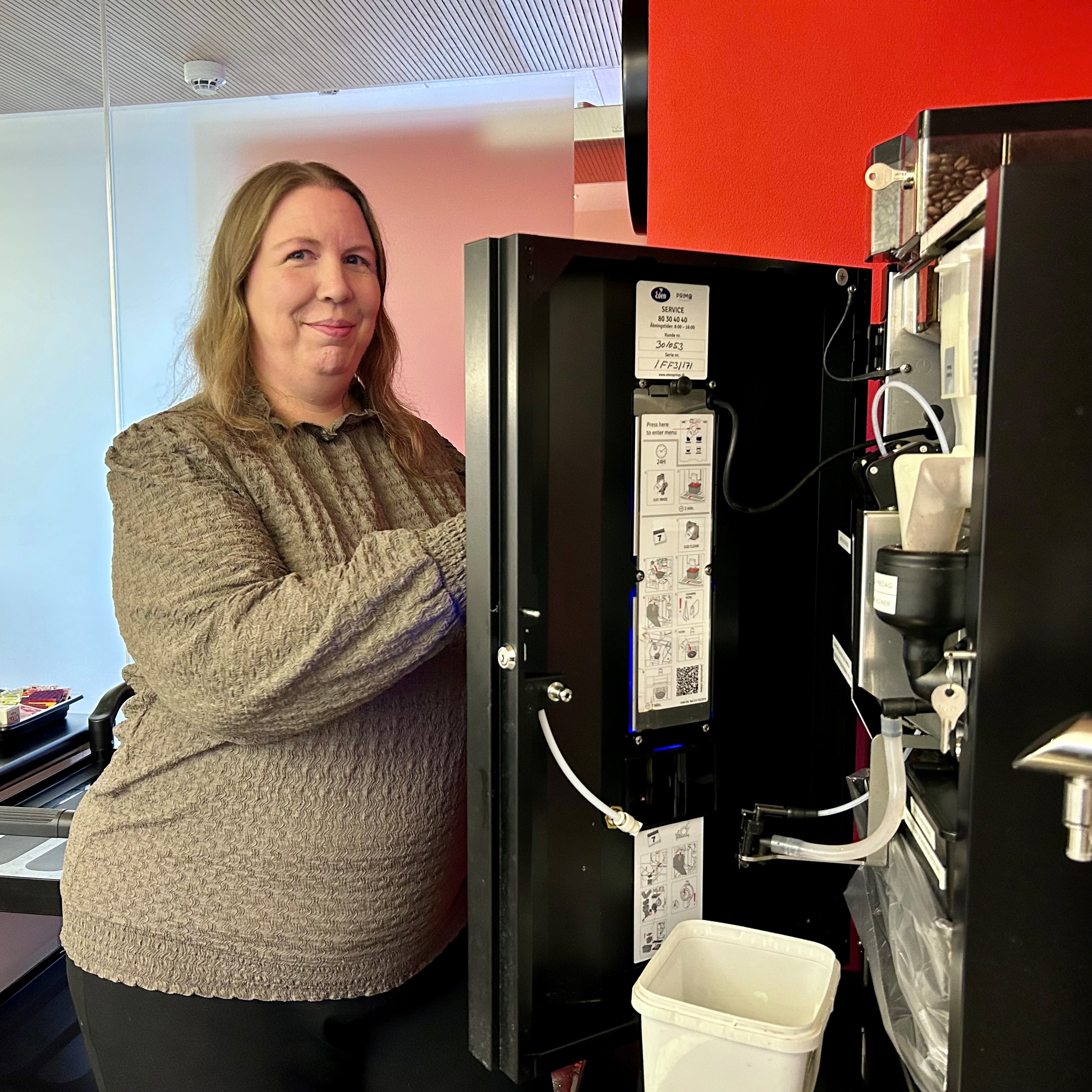 Lena der ordner kaffemaskinen